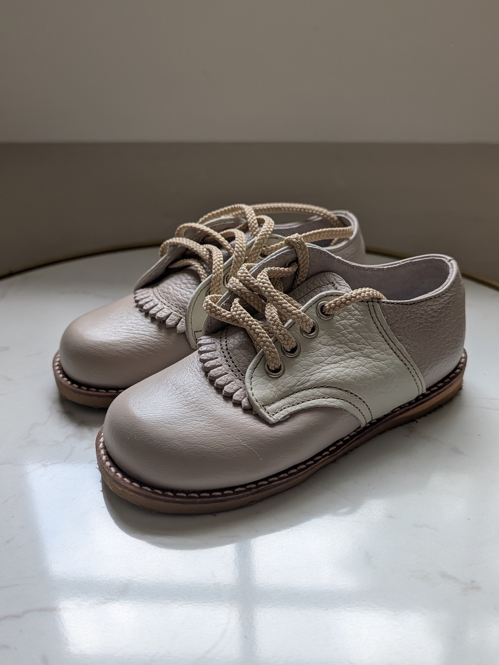 Classic Kids Leather Dress Shoes in Beige and Cream Zimmerman Size 7